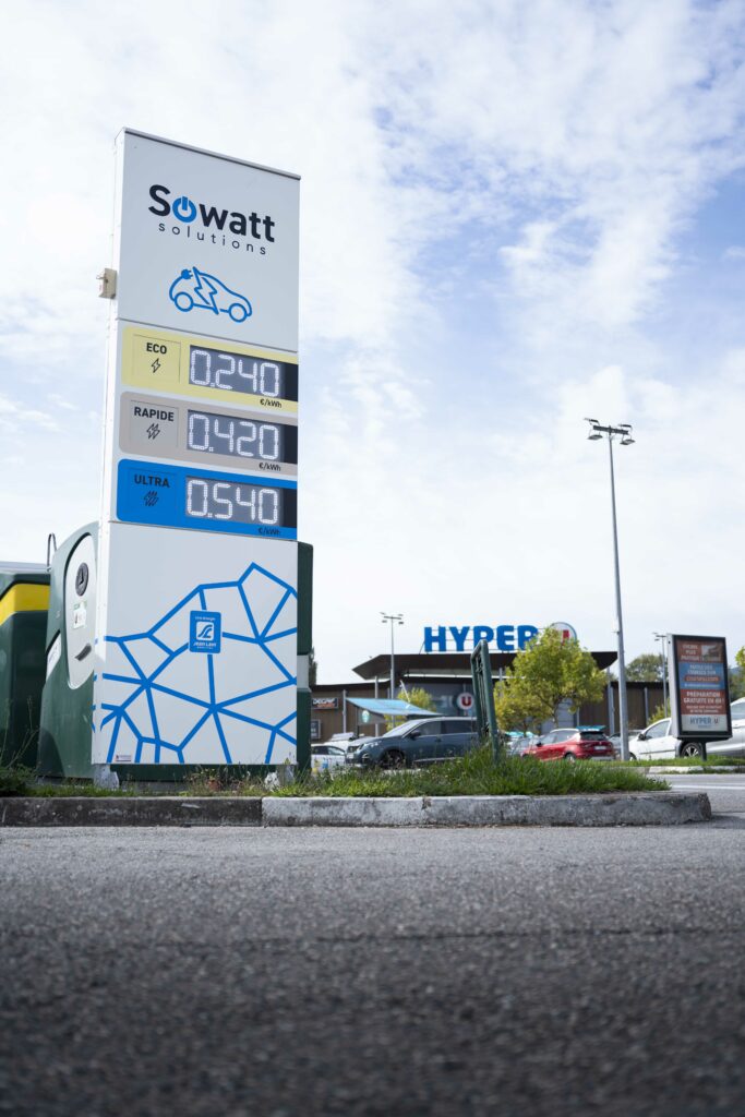 bornes-recharge-véhicule-electrique-haute-savoie